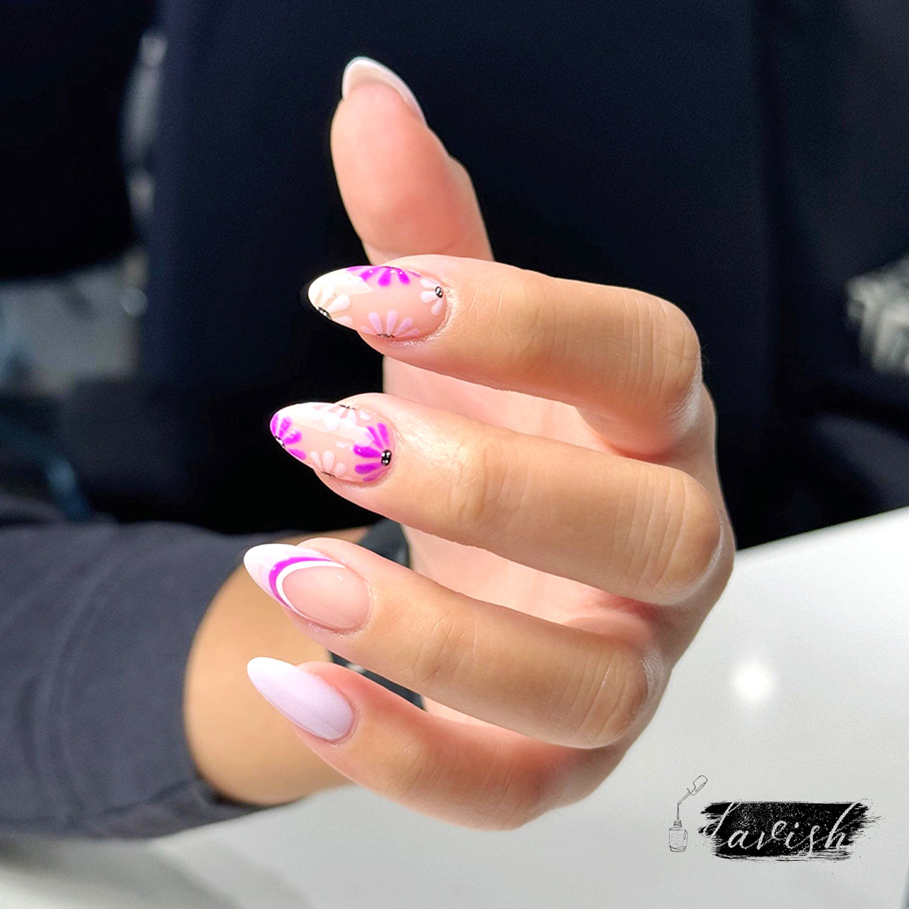 Lavish Nails & Spa nail photo 7